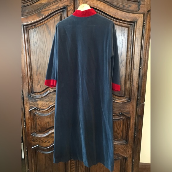 70’s Vintage Vanity Fair Velvet Nightgown Zip Robe Size XS - Picture 5 of 5